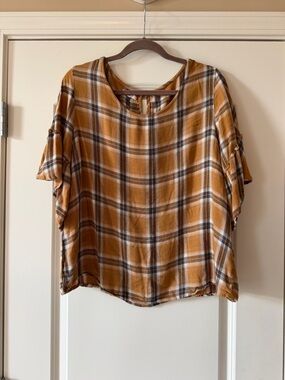 Maurices Mustard Plaid Short Sleeve Top